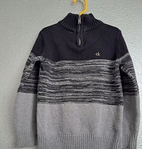 Calvin Klein Boys Pullover Sweater  Size M (5-6)